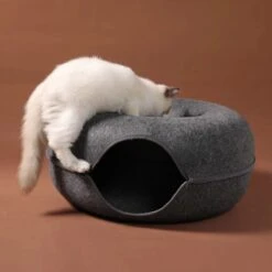 Merkloos A.K.A. Kattentunnel En Kattenmand In-1 – Kattenspeelgoed Speeltunnel Kattenhuis – Kattenhol Rond Kattenspeeltjes - Cat Cave Donut - Antraciet Vilt -Kattenbenodigdheden Winkel 1200x1200 394