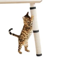 Make Me Purr Krabmat Met Klittenband (63x25 Cm) - Sisal Krabpaal Voor Katten - Kat Krab Mat Voor Tafelpoot - Tafel Krab Paal Meubel - Kitten Krappaal - Krabmeubel Van Sisaltouw - Meubelbescherming
