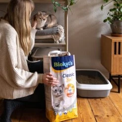 Biokat's Classic 3in1 - 18 L - Kattenbakvulling - Klontvormend - Zonder Geur -Kattenbenodigdheden Winkel 1200x1200 884