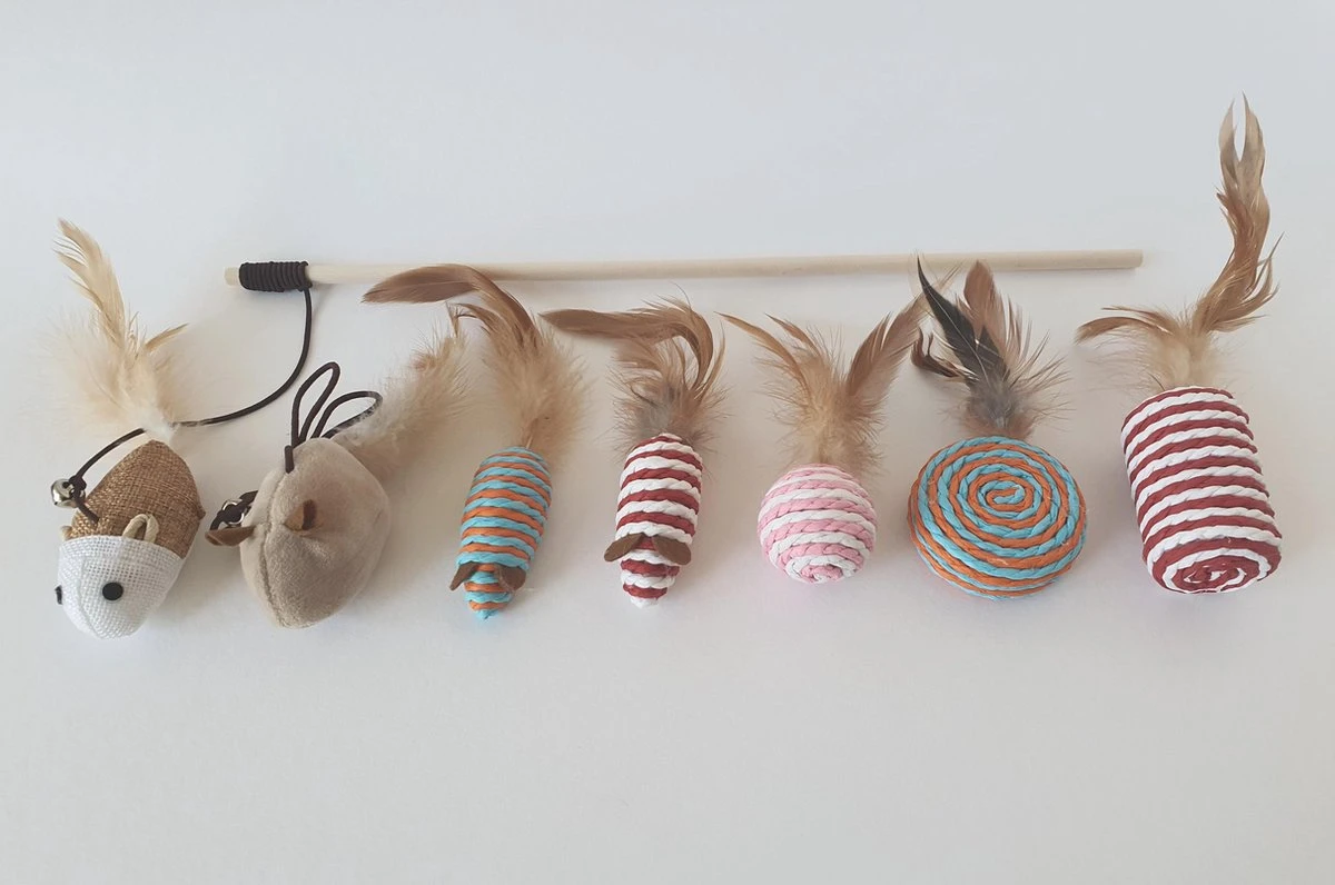 Make Life Beautiful® - Kattenspeeltjes Set - 7-delig - Kattenspeelgoed - Kattenhengel - Speelmuisjes - Kattenspeelgoed Set 2 Make Life Beautiful® - Kattenspeeltjes Set - 7-delig - Kattenspeelgoed - Kattenhengel - Speelmuisjes - Kattenspeelgoed Set - Afbeelding 2