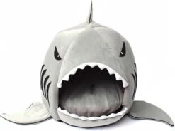 MikaMax Haai Hondenmand - Kattenmand - Dierenmand - Huisdierkussen - Mand Of Bed - Origineel - Extra Zacht Materiaal - 42 X 42 X 36 Cm -Kattenbenodigdheden Winkel 1200x892 2