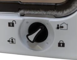 Cat Mate Kattendeur Microchip 360 Wit -Kattenbenodigdheden Winkel 1200x938 1